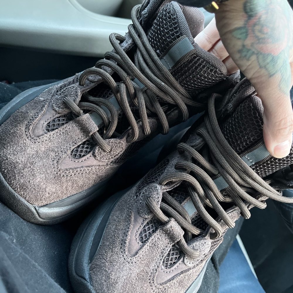 Yeezy Desert Boot “Oil” size 5 1/2